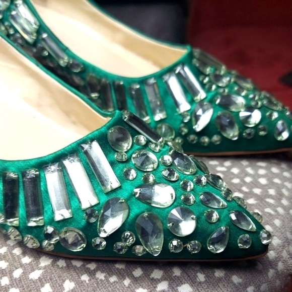 ASHRO Green Crystal Jewel Embellished kitten heel pumps sz 7.5 - Picture 8 of 13